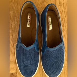 Blue suede shoes